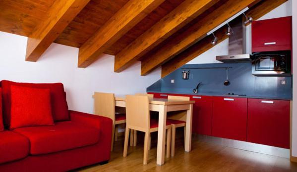 Apartahotel Castejon De Sos Room photo